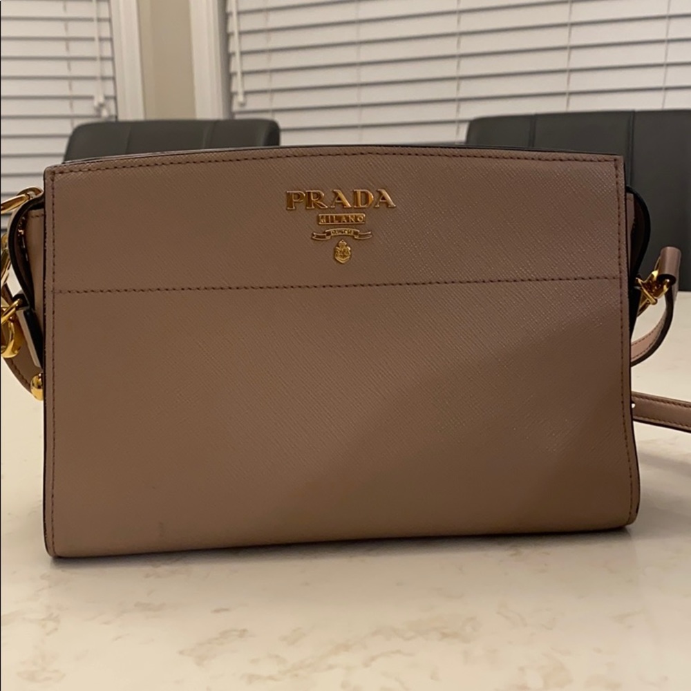 COPY - Prada leather shoulder bag/crossbody cameo…